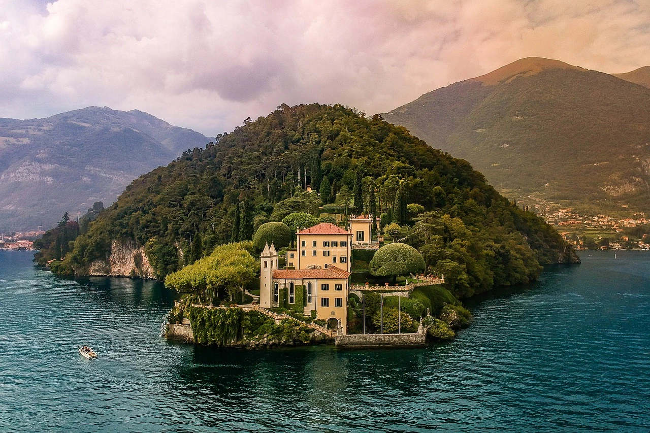 Property-lake-como